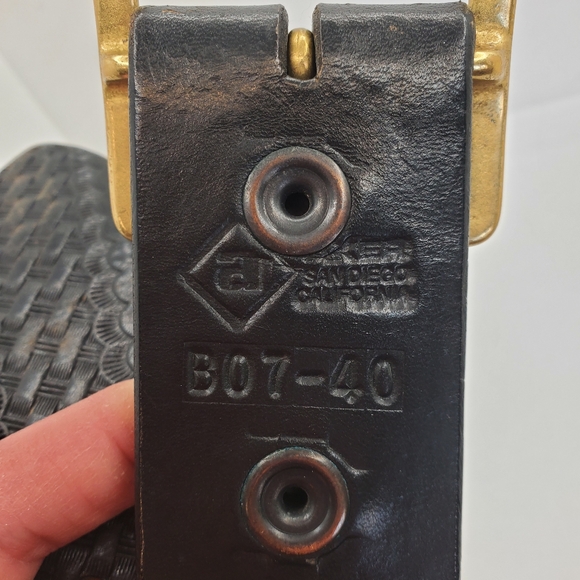 Aker Alex shoemaker & son leather belt brass buckle size 40 - Picture 6 of 10